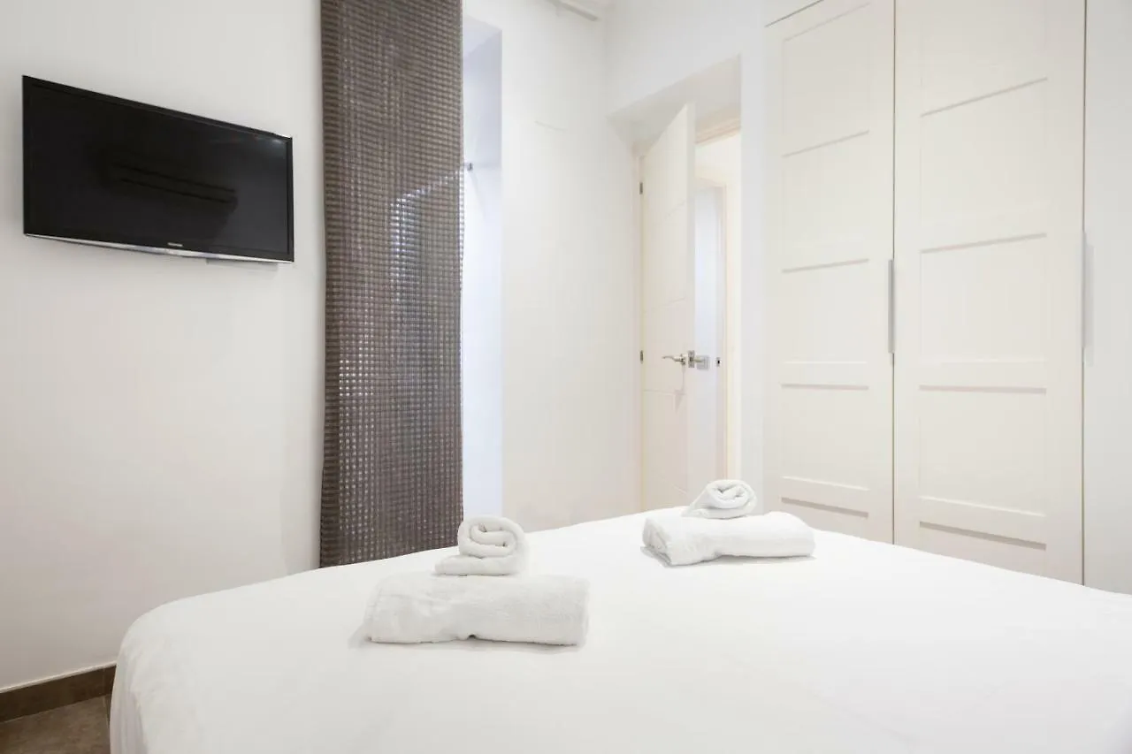 Stay U-Nique Apartments Eixample Center Barcellona 0*,  Spagna